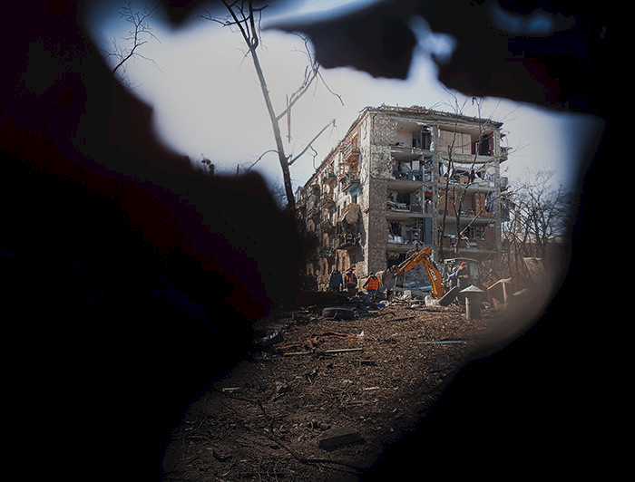 Edificio afectado por bombardeo.