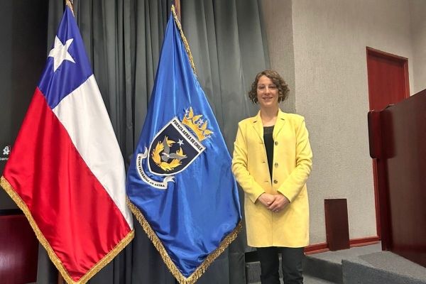 Profesora Nicole Jenne en el Seminario "Mujeres, paz y seguridad. La implementación de la perspectiva de género en las fuerzas armadas: implicancias operativas, avances y desafíos"